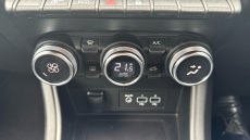 Renault Captur 1.0 TCE 100 Iconic 5dr Petrol Hatchback